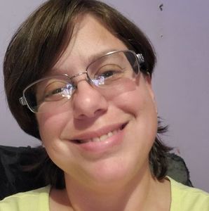 Meet your Posher, Antonia